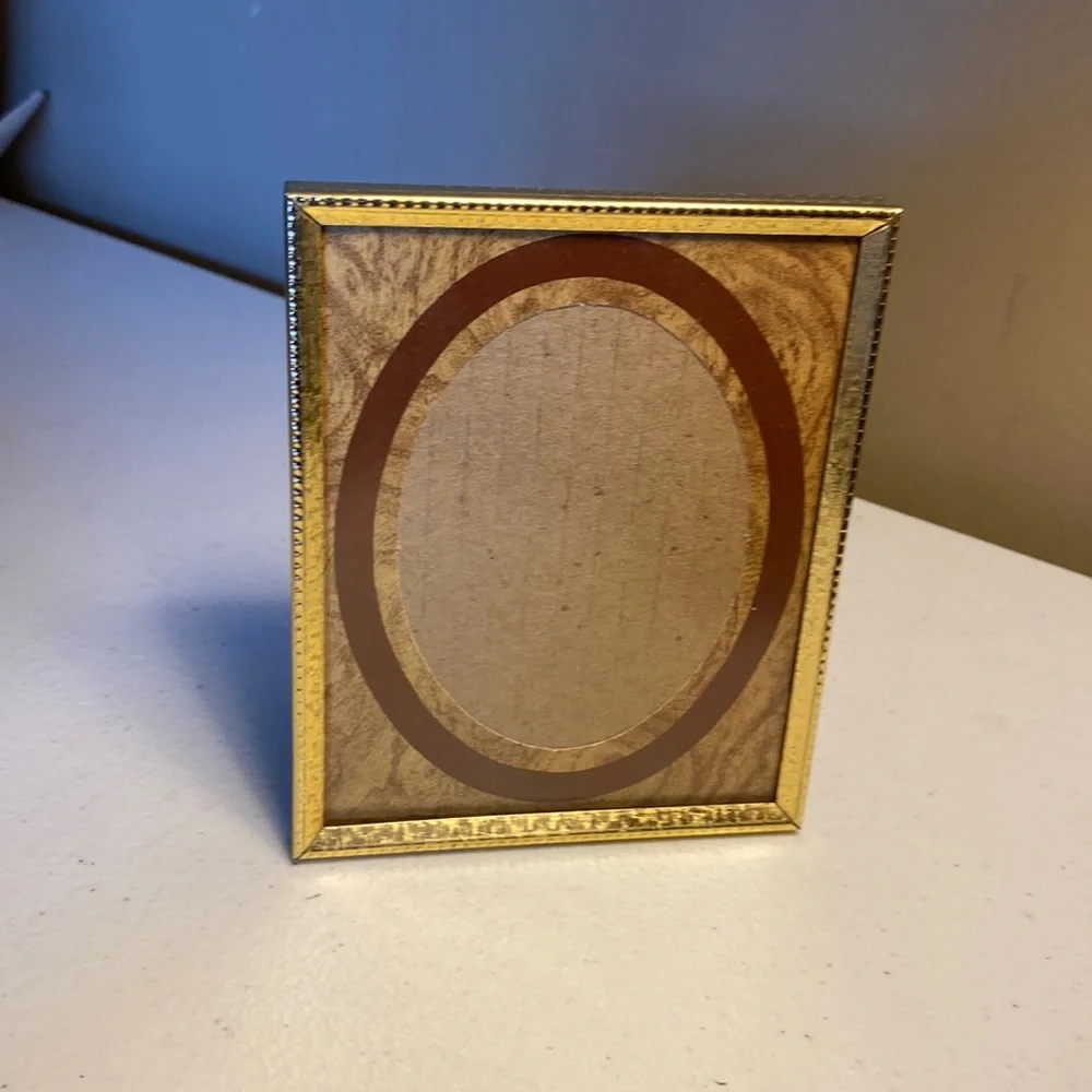 Intercraft Gold Tone Metal Picture Frame